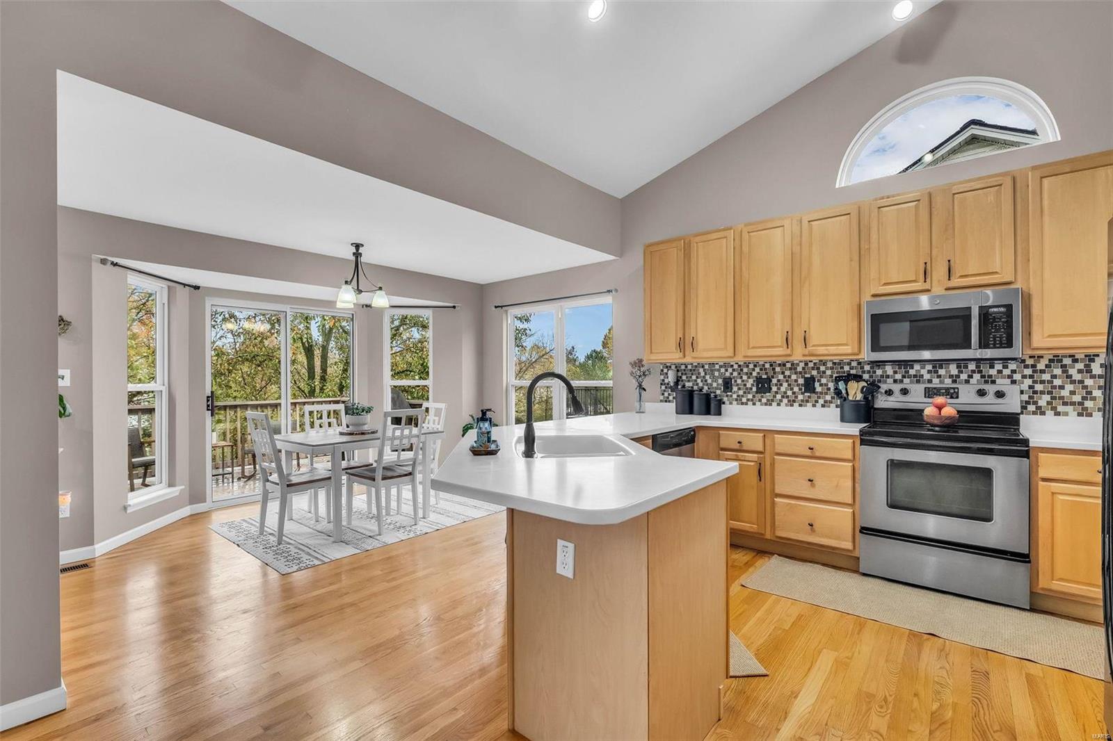 Imperial, Missouri 63052, United States, 4 Bedrooms Bedrooms, ,3 BathroomsBathrooms,Residential,Pending,35252