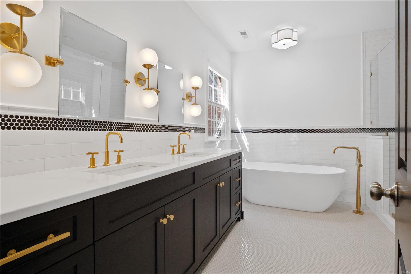 Commons Condo Ph Ii The - Residential