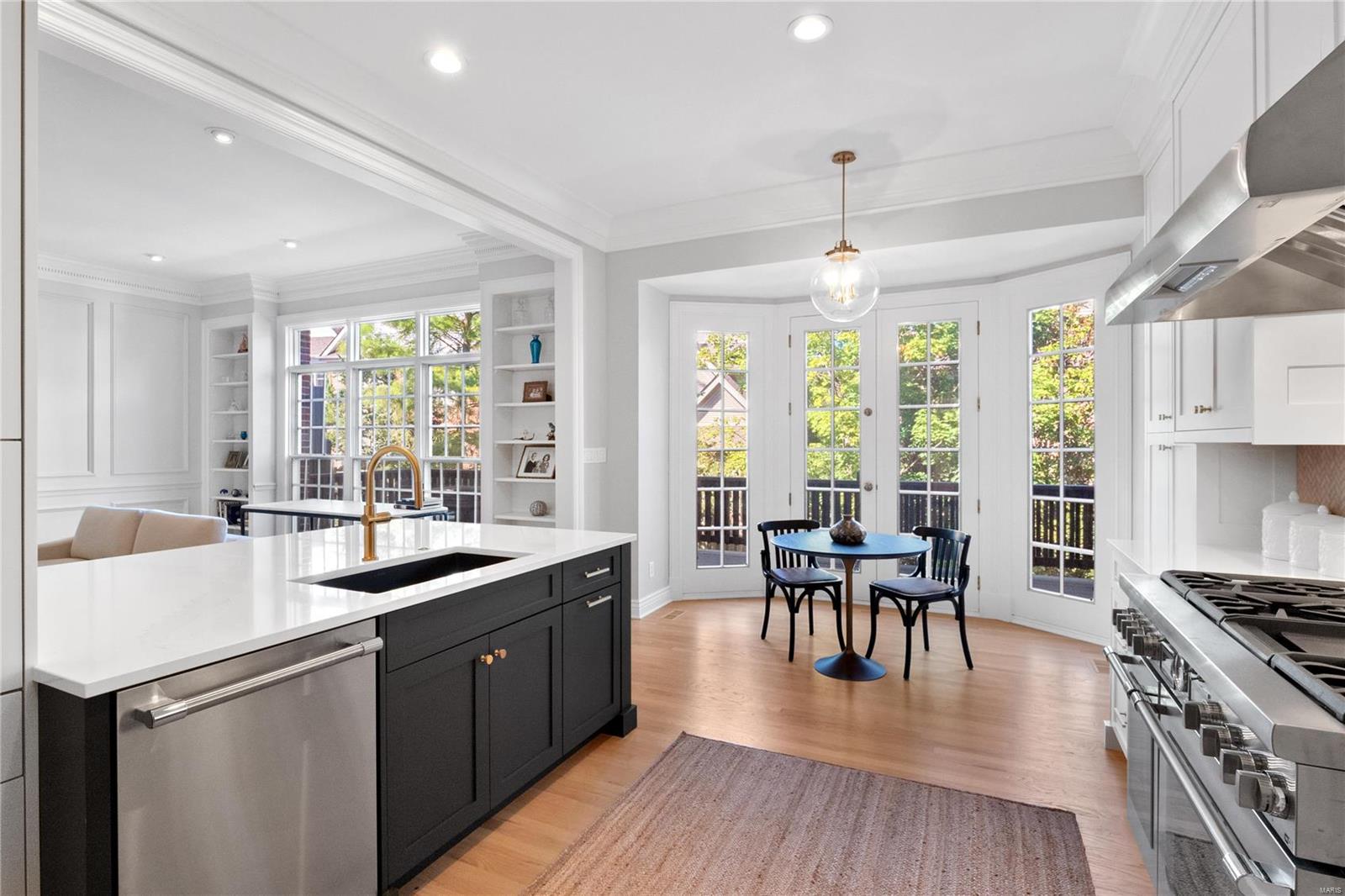 Commons Condo Ph Ii The - Residential