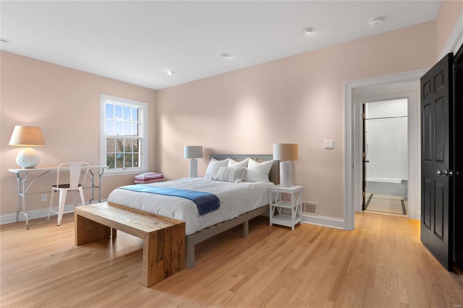 Commons Condo Ph Ii The - Residential