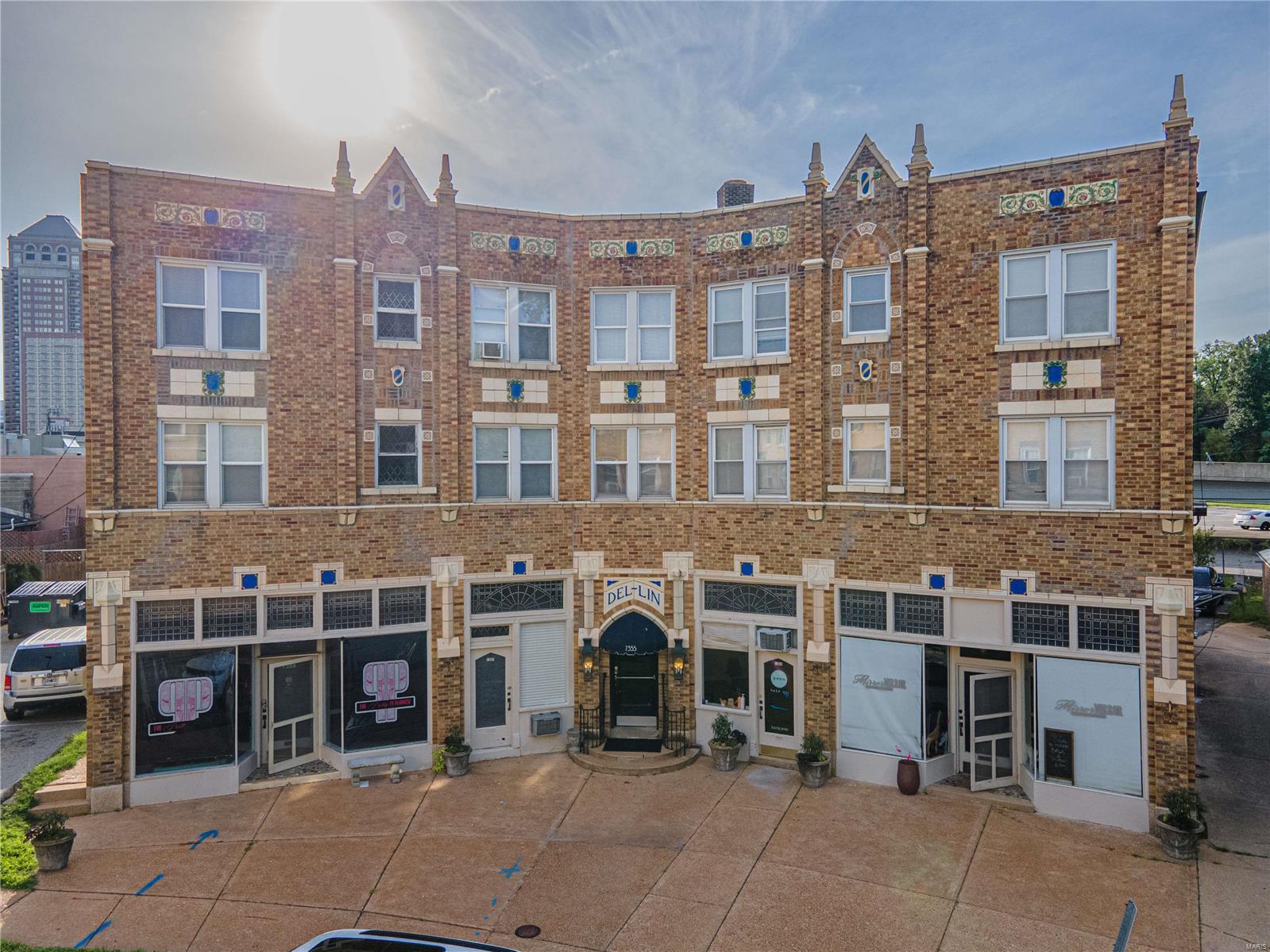 West Forsyth Place - Residential Income