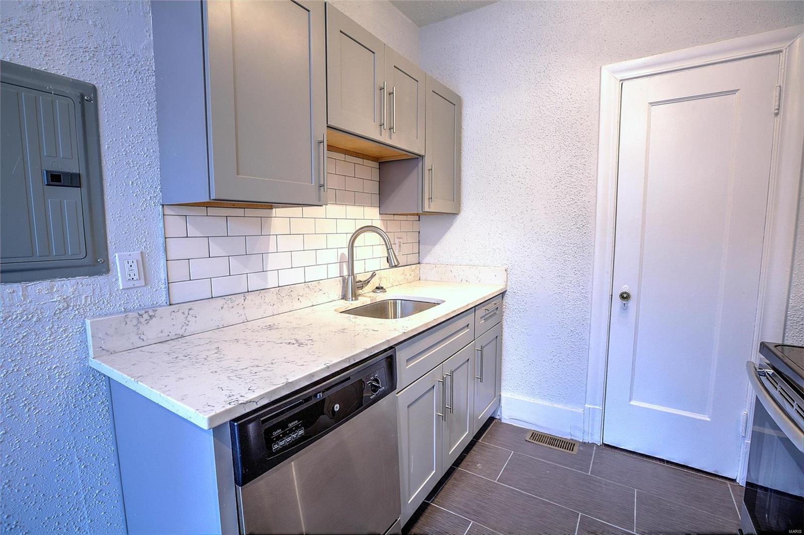 West Forsyth Place - Residential Income