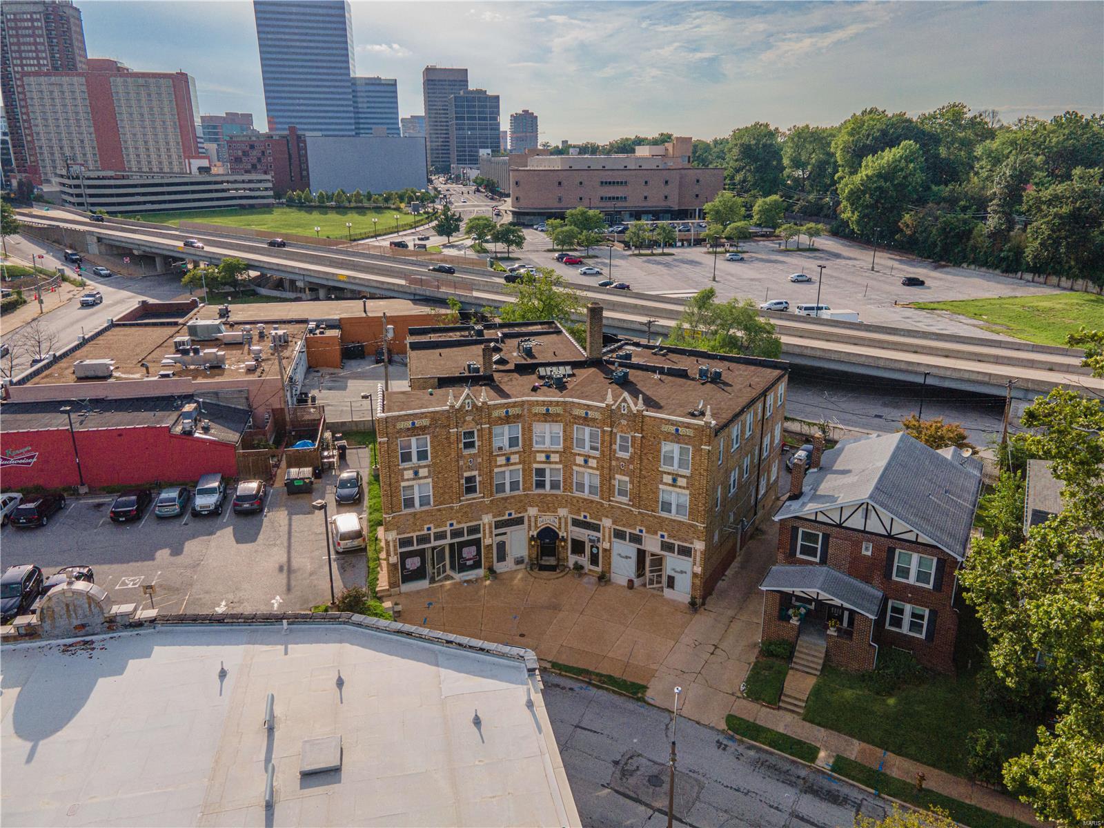 West Forsyth Place - Residential Income