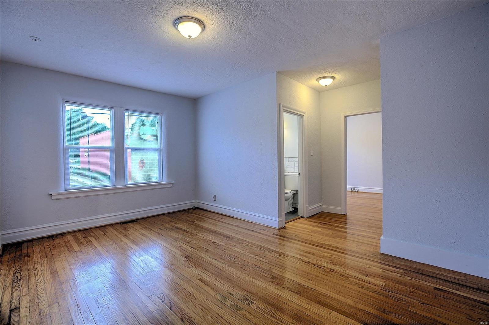 West Forsyth Place - Residential Income