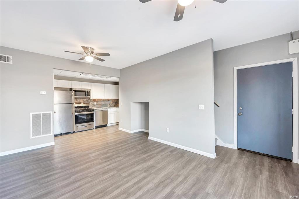 St Louis, Missouri 63104, United States, 1 Bedroom Bedrooms, ,1 BathroomBathrooms,Residential,Pending,19528