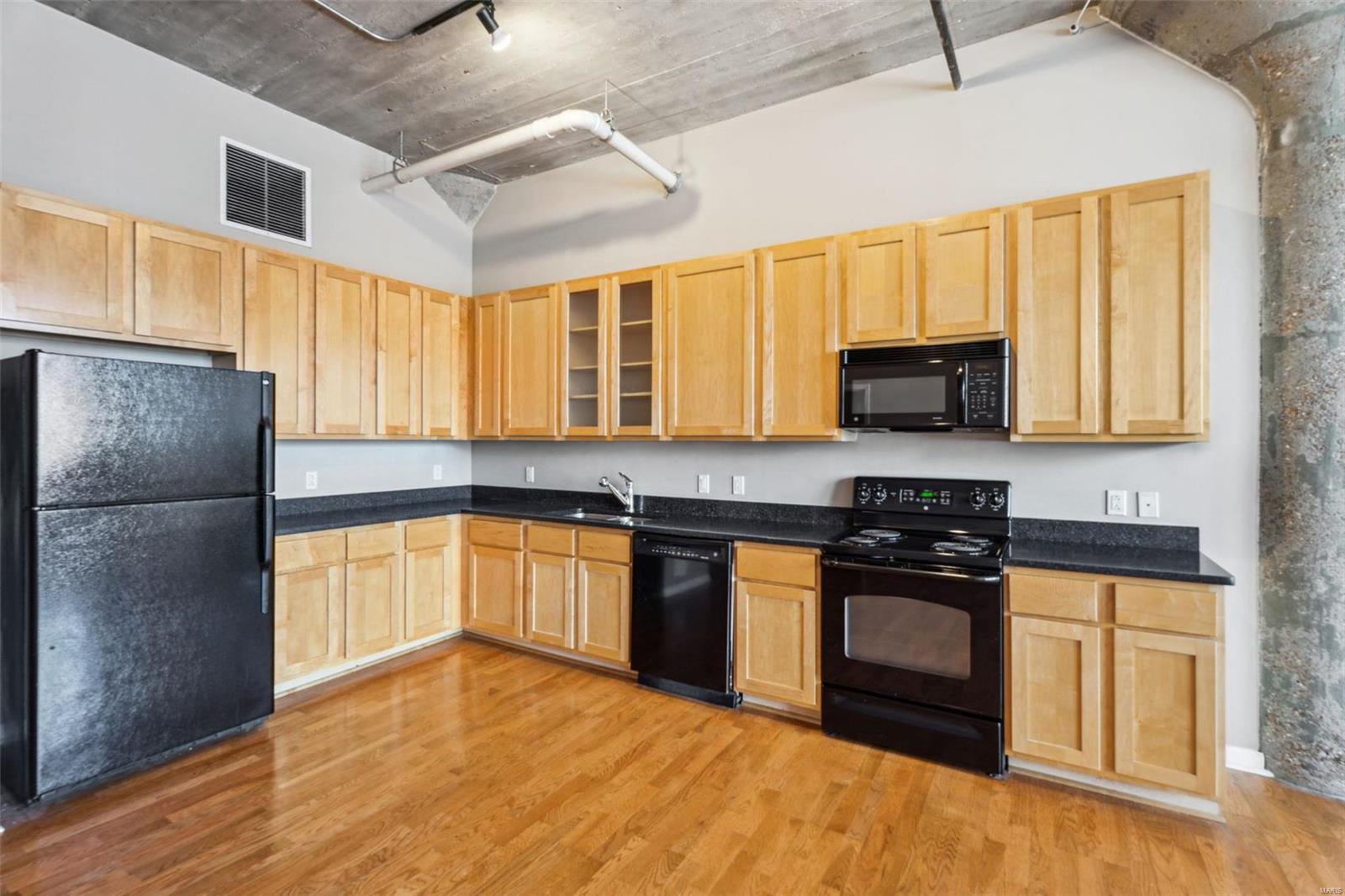 Annex Lofts Condo - Residential