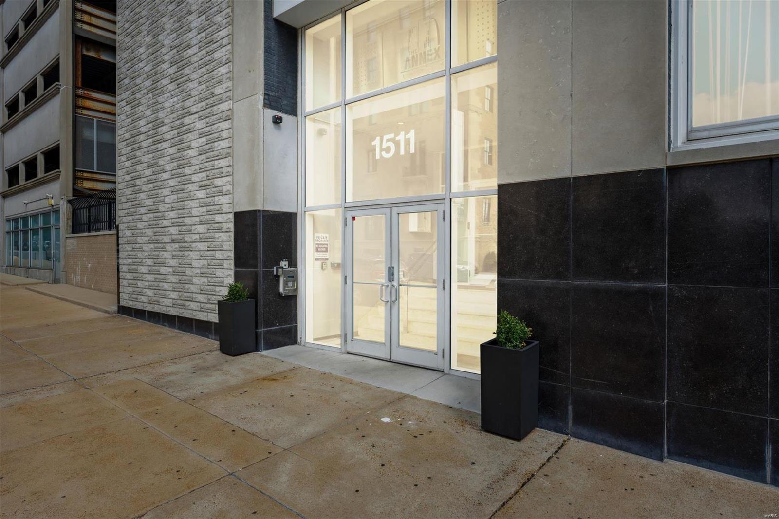 Annex Lofts Condo - Residential