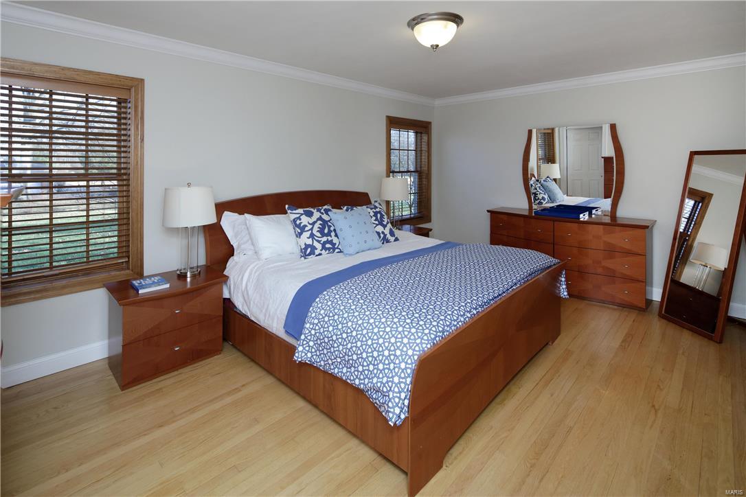 Ladue Estates - Residential