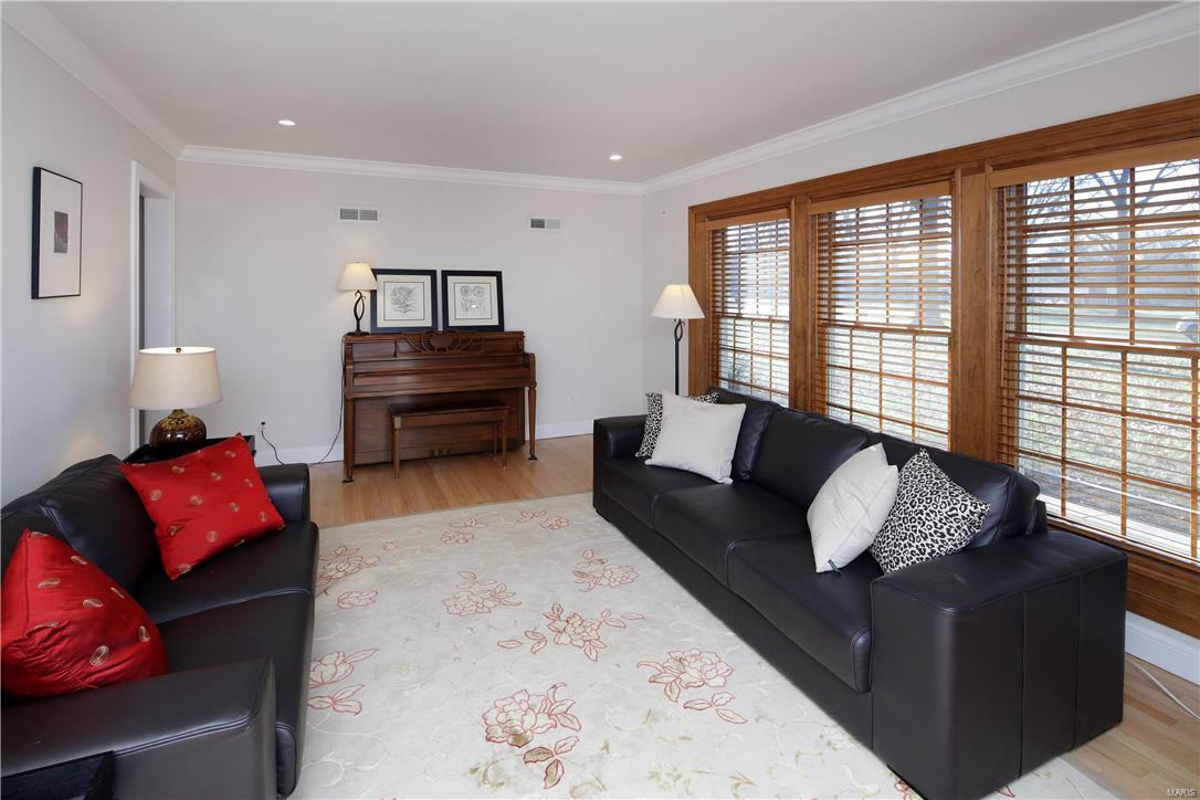 Ladue Estates - Residential