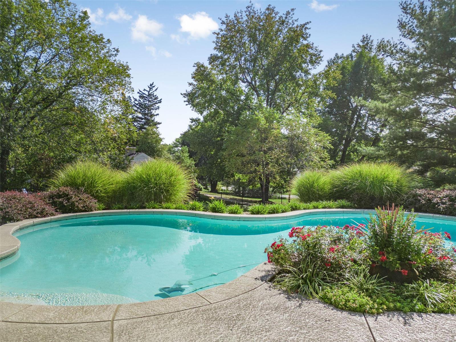 Georgian Acres - Residential