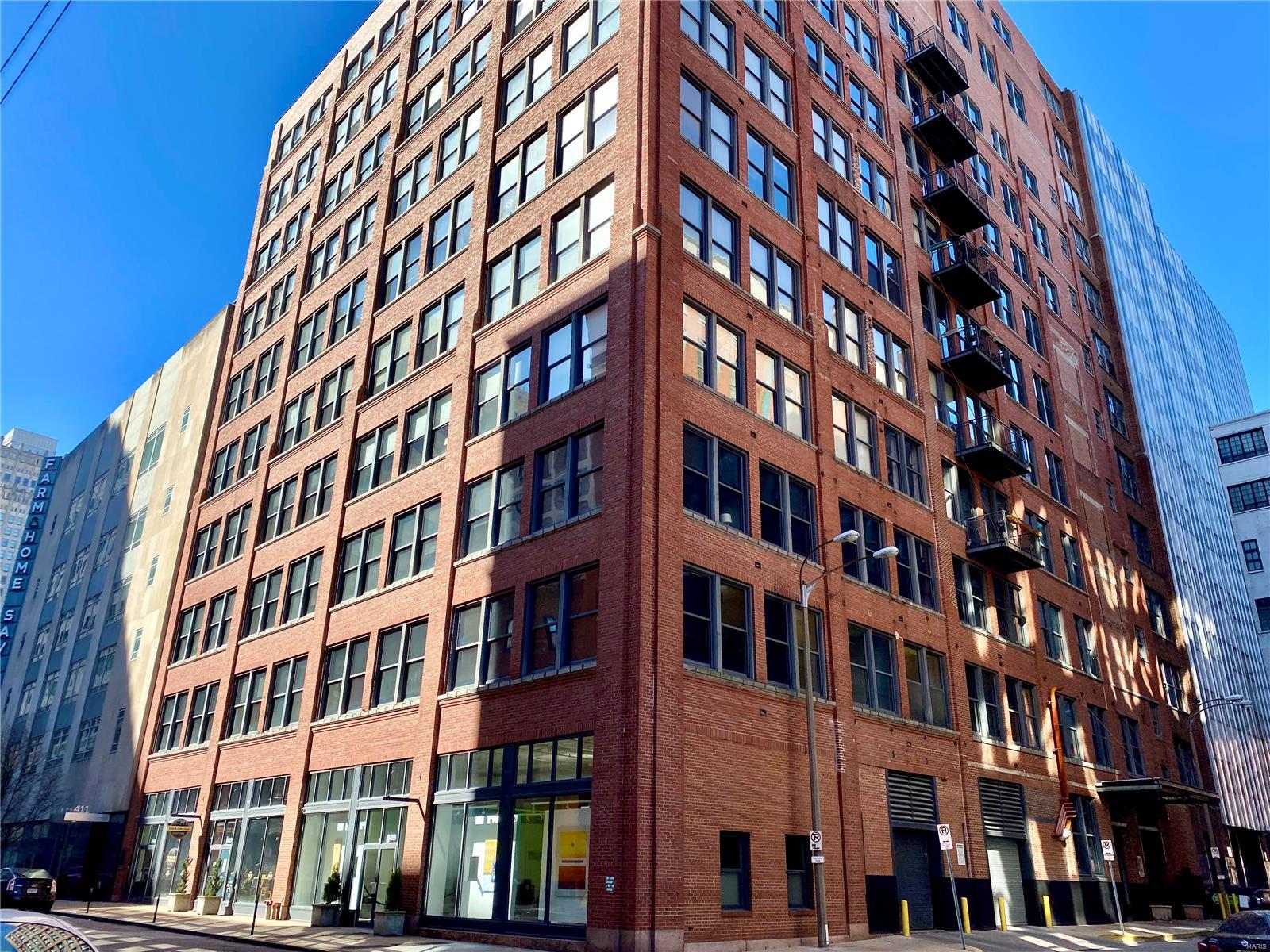 MLS: 25013438