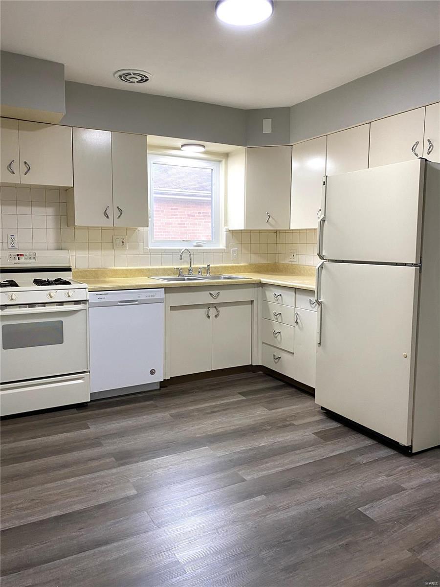 Malvina Place - Residential Lease