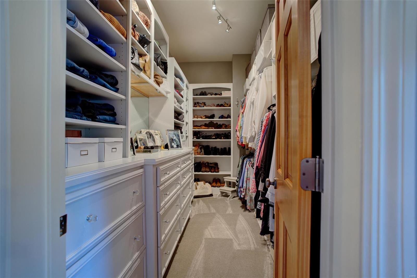 Three Sisters Farm 1 - Residential