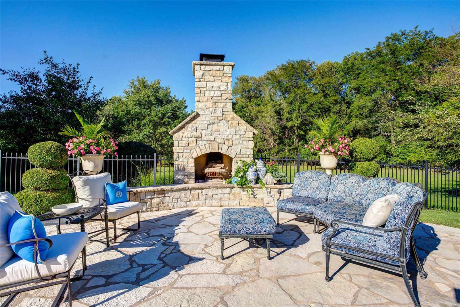 Three Sisters Farm 1 - Residential