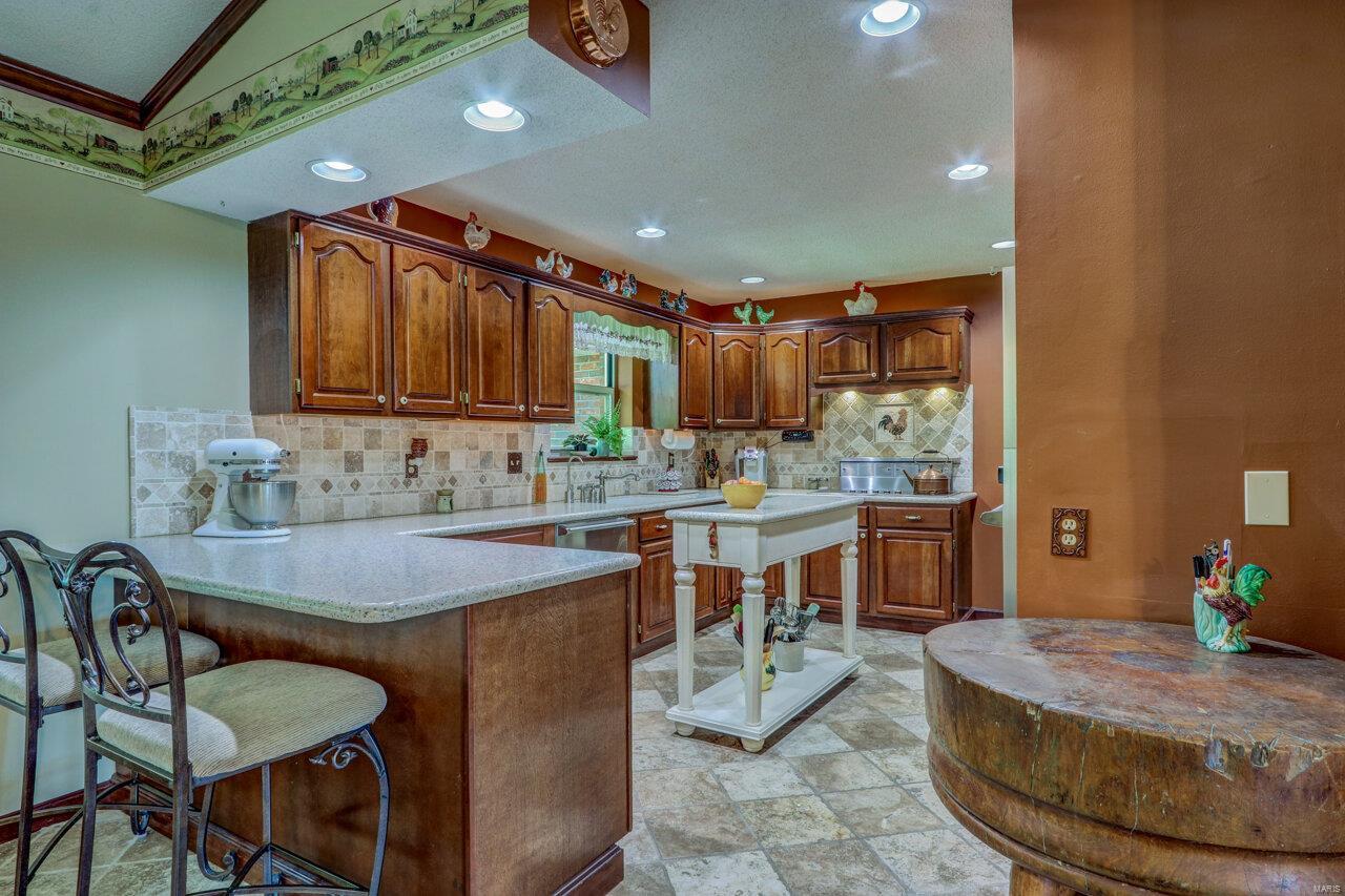 Country Pointe Estate - Residential