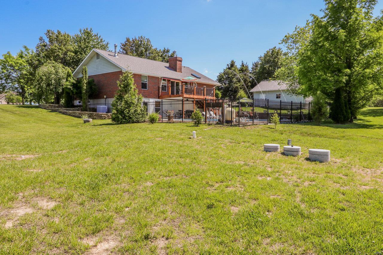 Country Pointe Estate - Residential