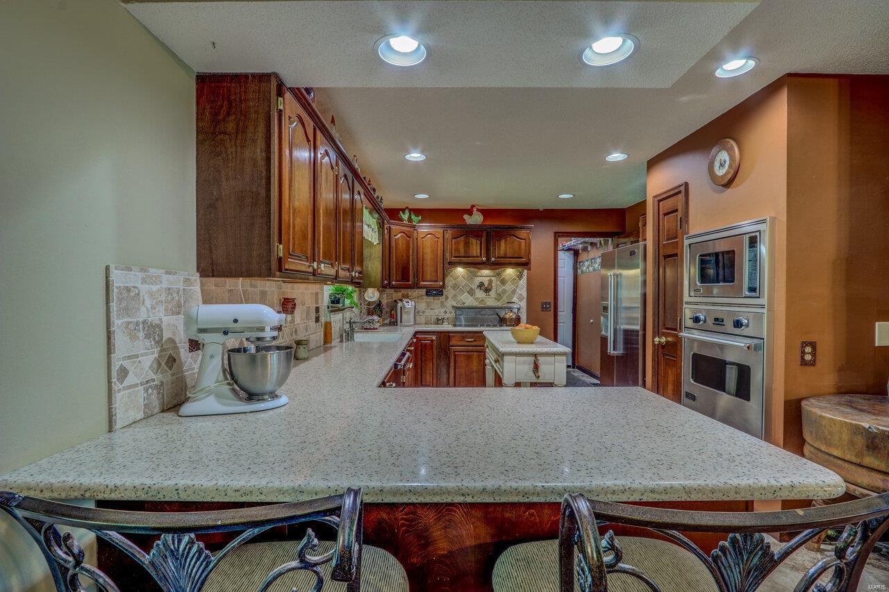 Country Pointe Estate - Residential