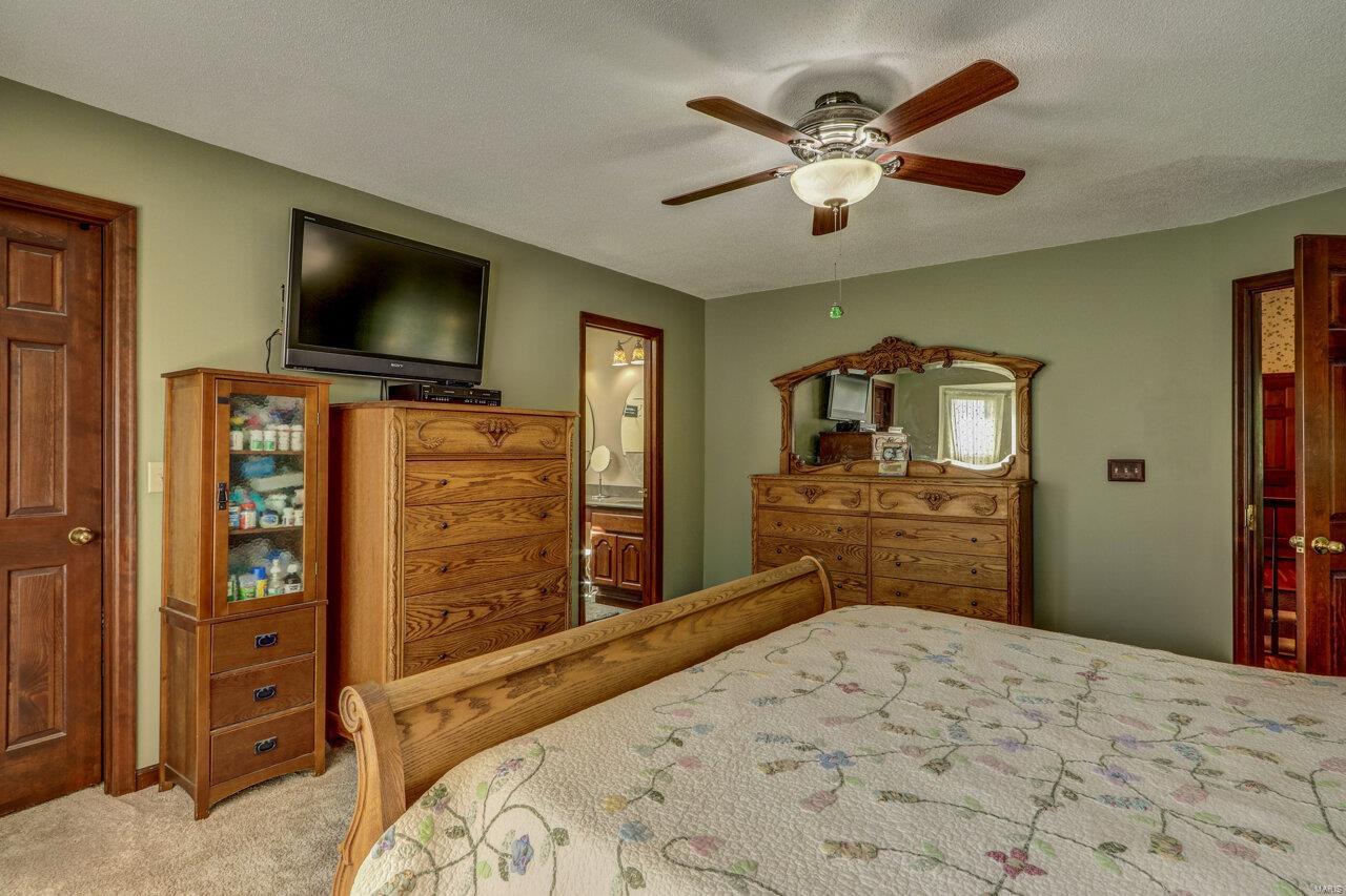 Country Pointe Estate - Residential