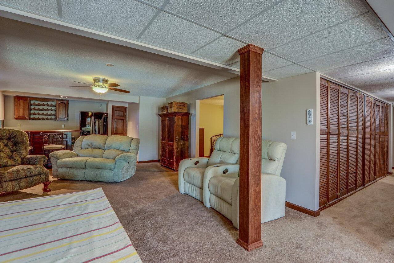 Country Pointe Estate - Residential