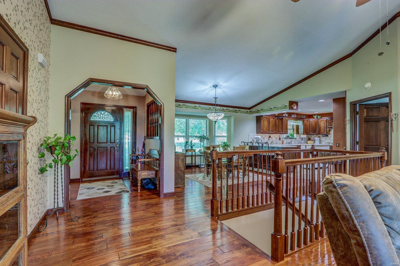 Country Pointe Estate - Residential