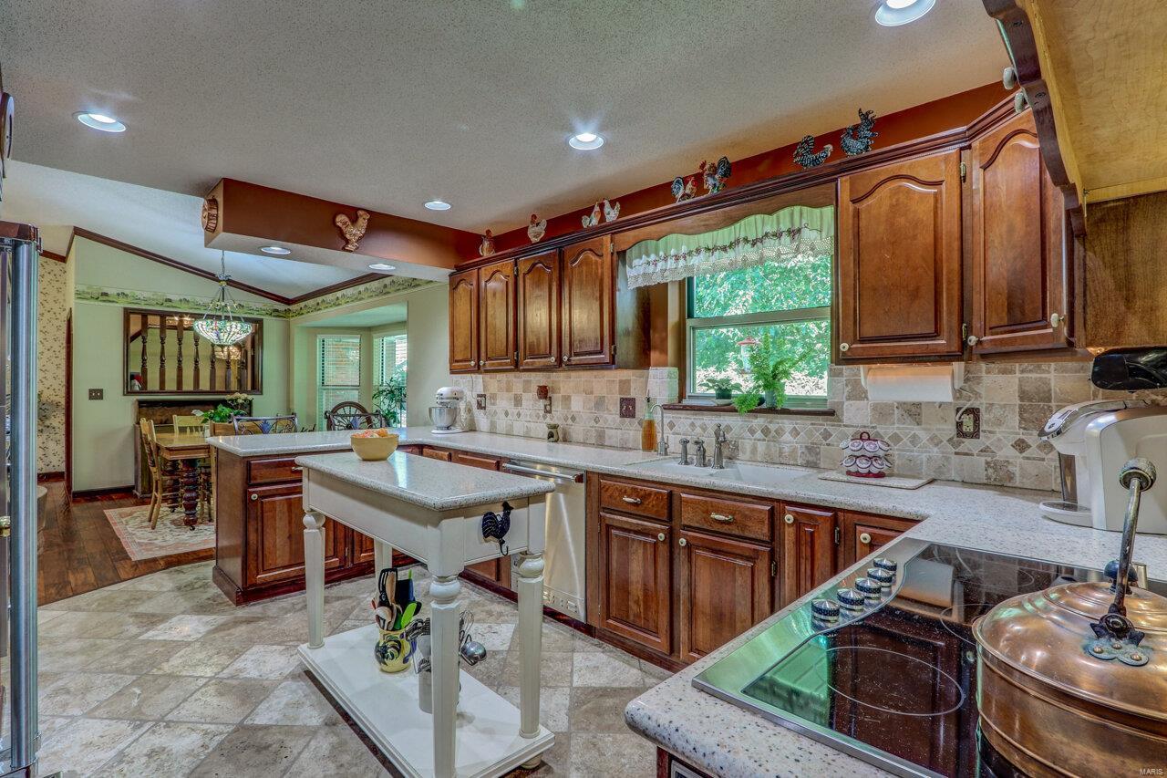 Country Pointe Estate - Residential