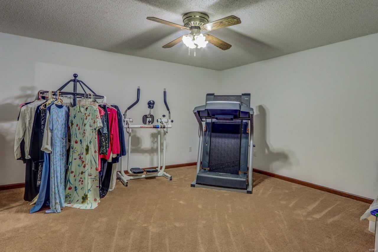 Country Pointe Estate - Residential