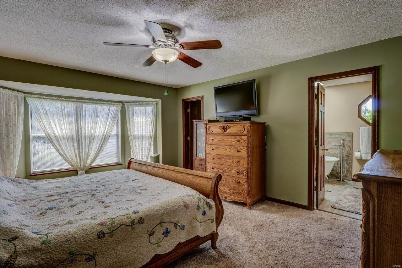 Country Pointe Estate - Residential