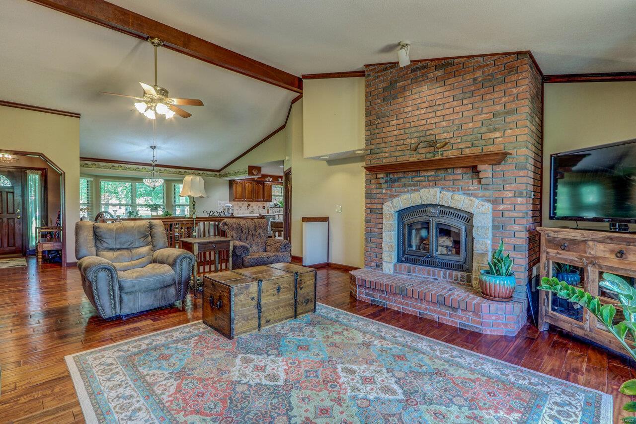 Country Pointe Estate - Residential