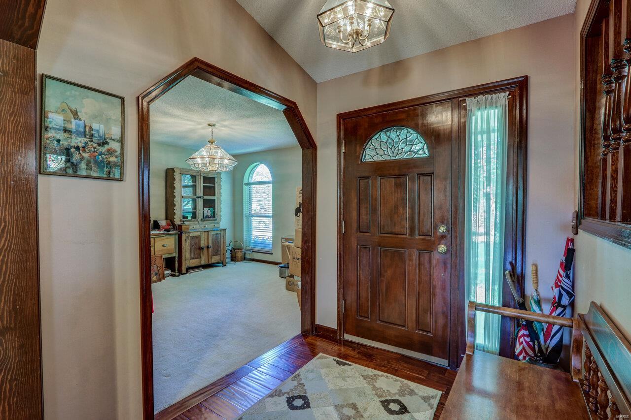 Country Pointe Estate - Residential