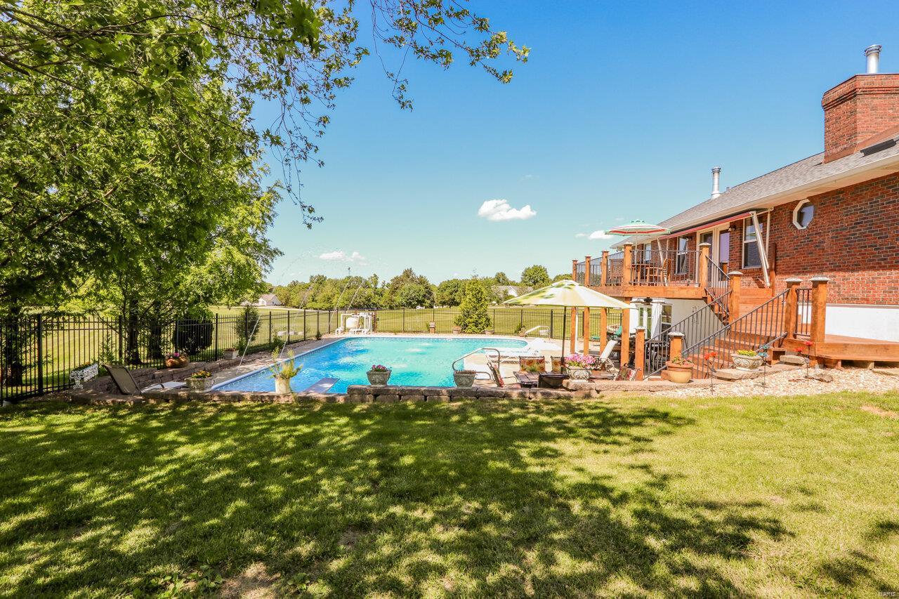 Country Pointe Estate - Residential