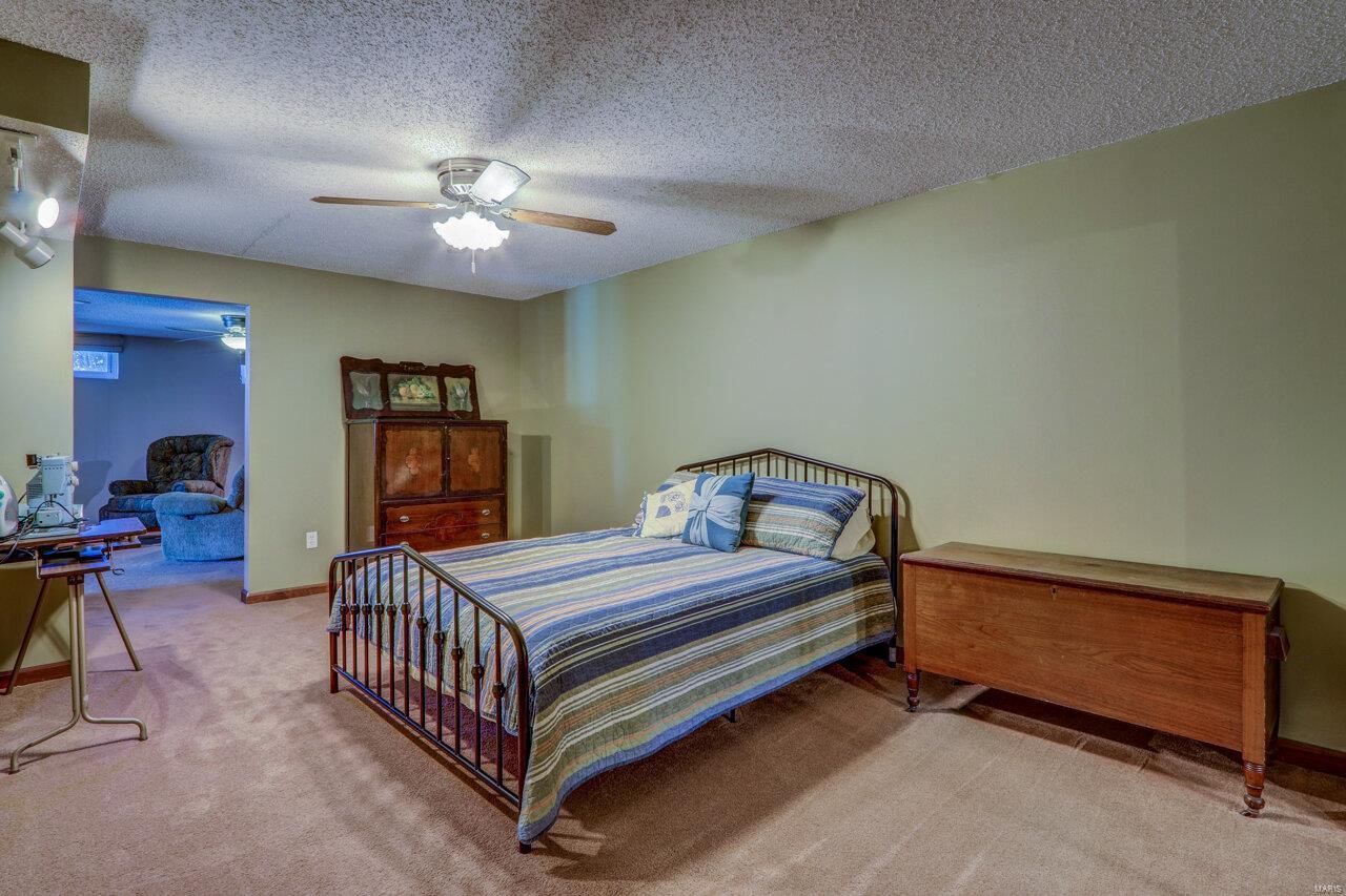 Country Pointe Estate - Residential