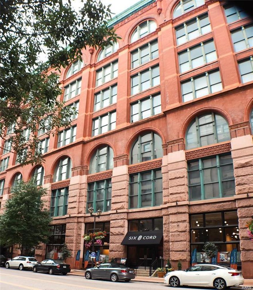 Six Cord blends authentic loft living with a full suite of modern amenities, making it ideal for those seeking a walkable urban lifestyle in the heart of downtown located on prime Wash Ave steps away from local favorites & attractions. Beautiful architecture. Central location. In-unit washer and dryer. A grand lobby packed with modern amenities. Rooftop terrace. Fitness center & a spa with a sauna and cold plunge.We offer a range of 1-, 2-, and 3-bedroom loft style apartments with the space, character, and lifestyle you deserve. With a Walk Score of 98, we're near major employers, highways, Busch Stadium, City Museum, the Arch, and nearby the new CITYPARK. Living and working where you play intersect at this iconic address: ***1000 Washington Avenue***. Parking is available for an additional monthly fee --- Location: Downtown, Upper Level