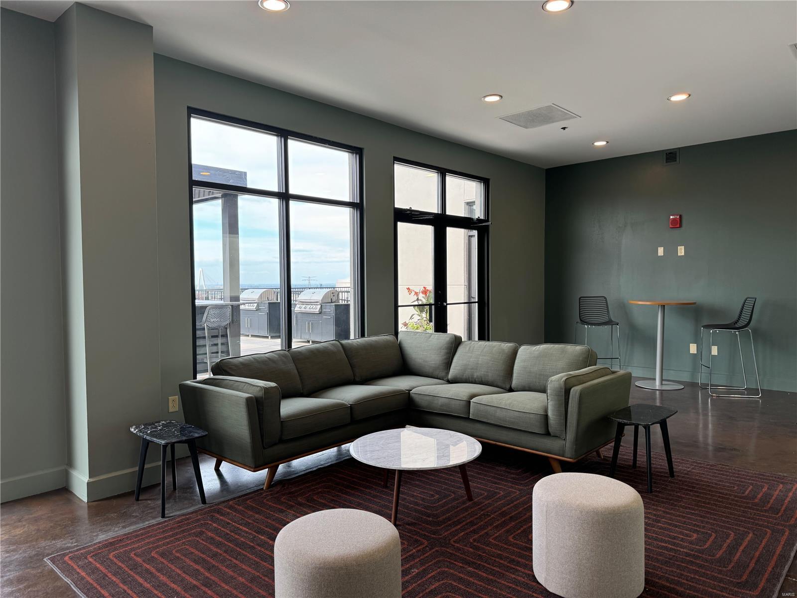 Six Cord - Residential Lease