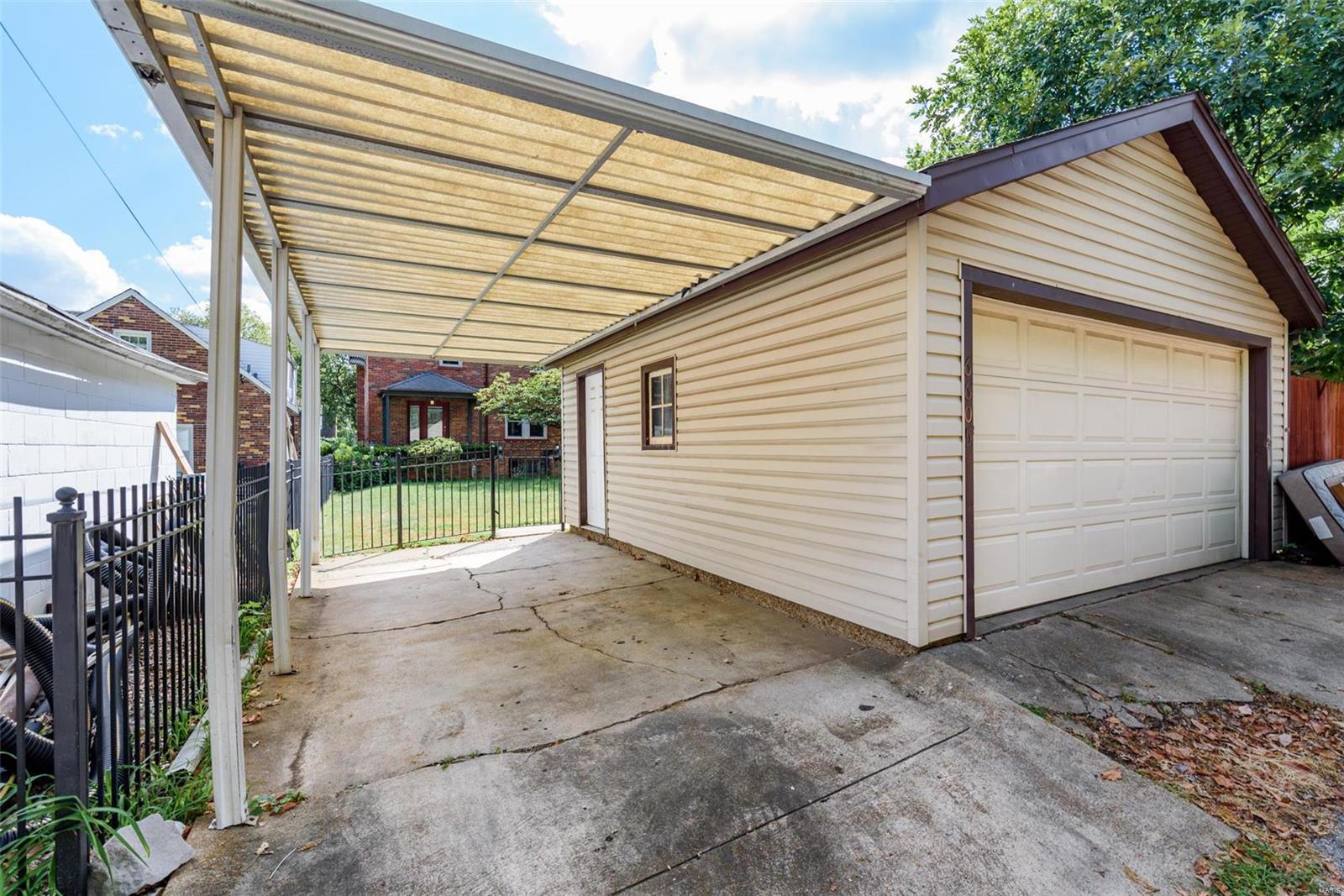 Jos J Hauers Ivanhoe Park - Residential
