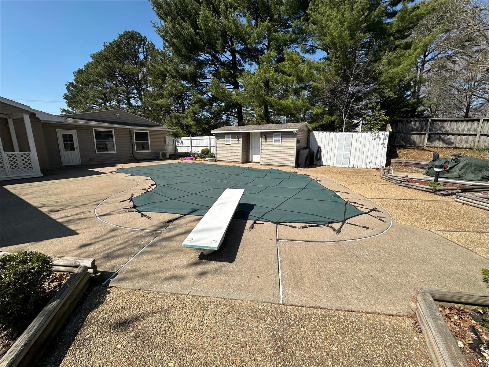 Unknown - Residential