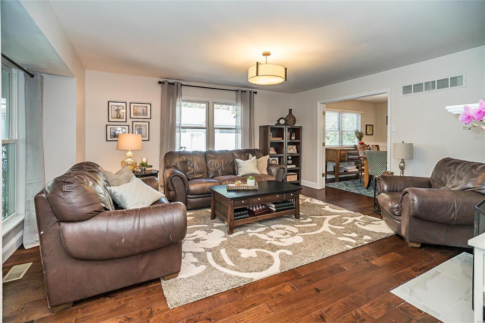 Tuxedo Park - Residential