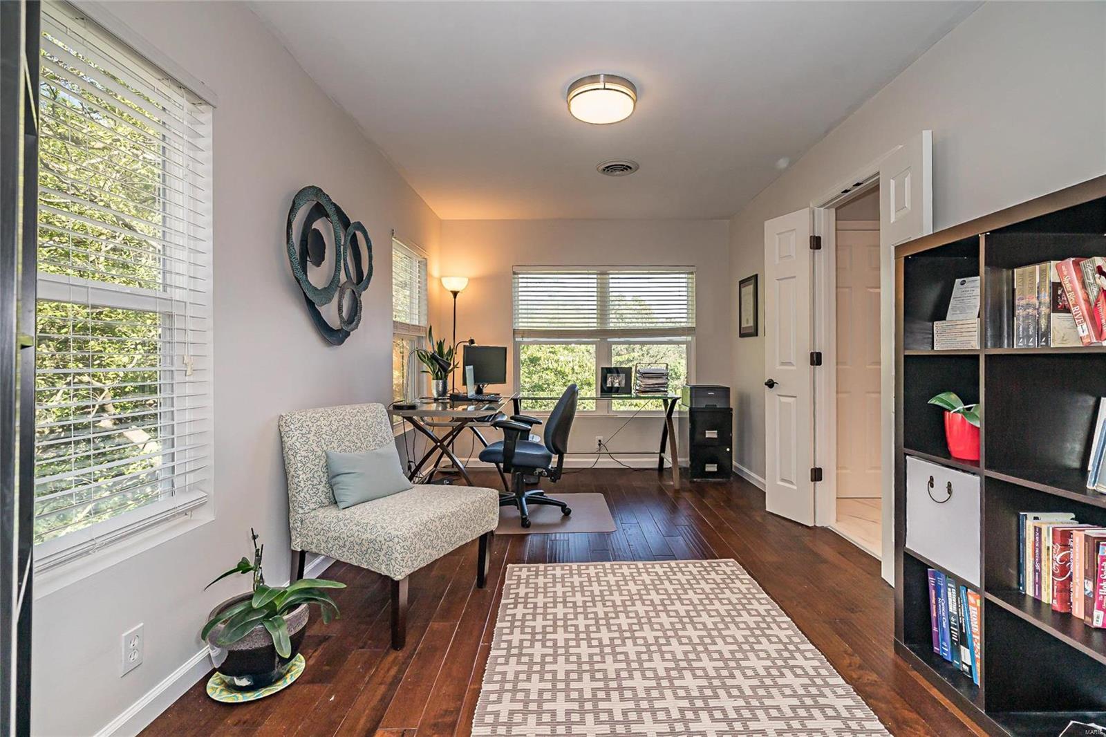 Tuxedo Park - Residential