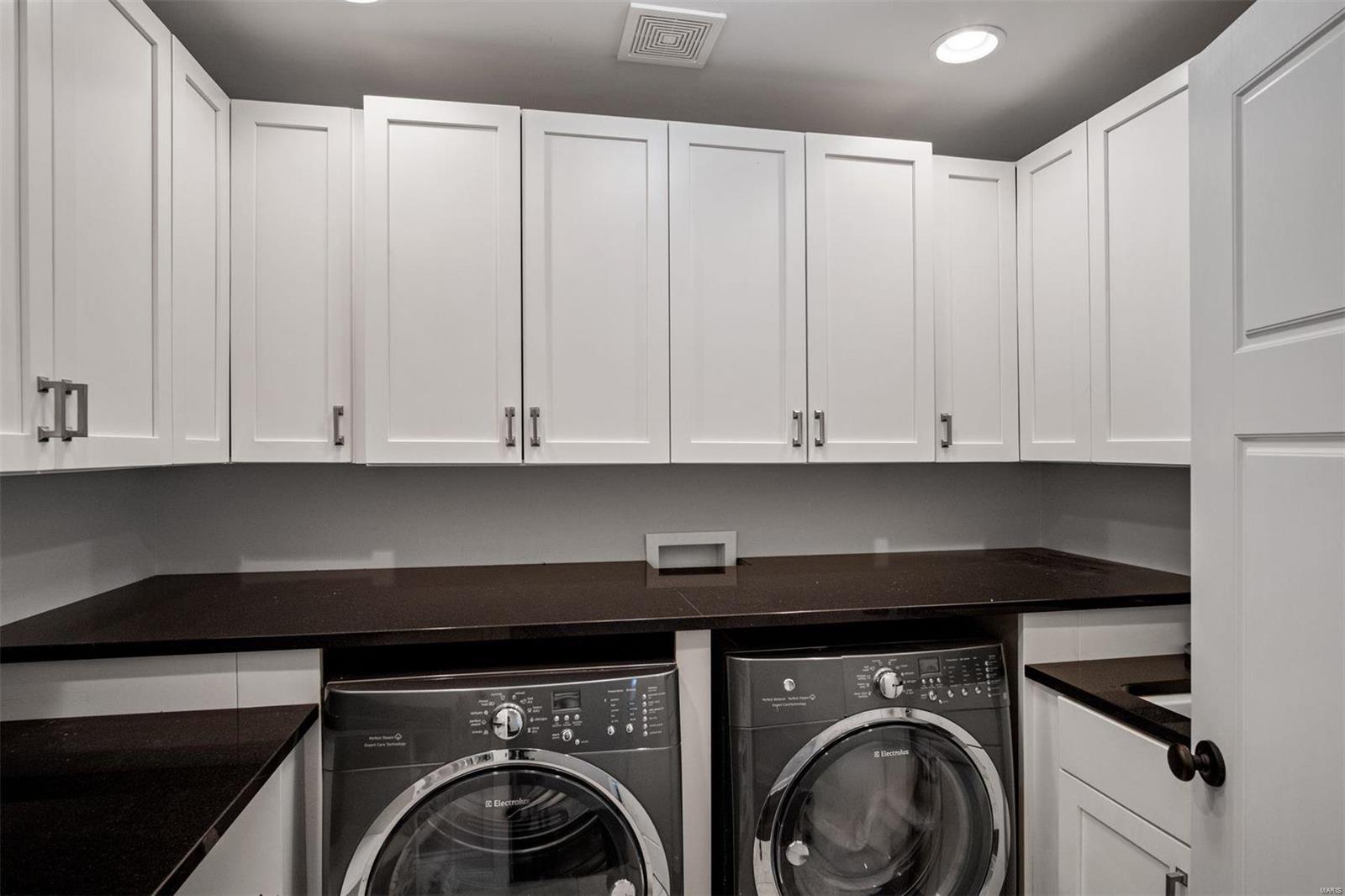 Suffield Place - Residential