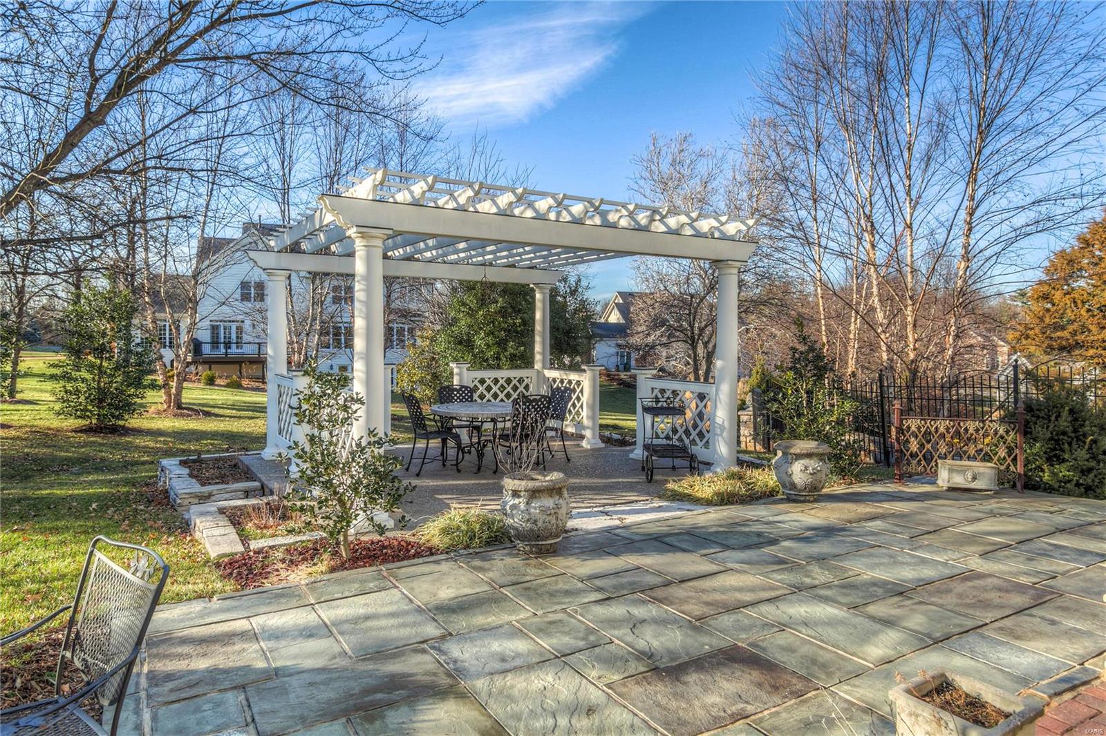 Kings Cove - Residential