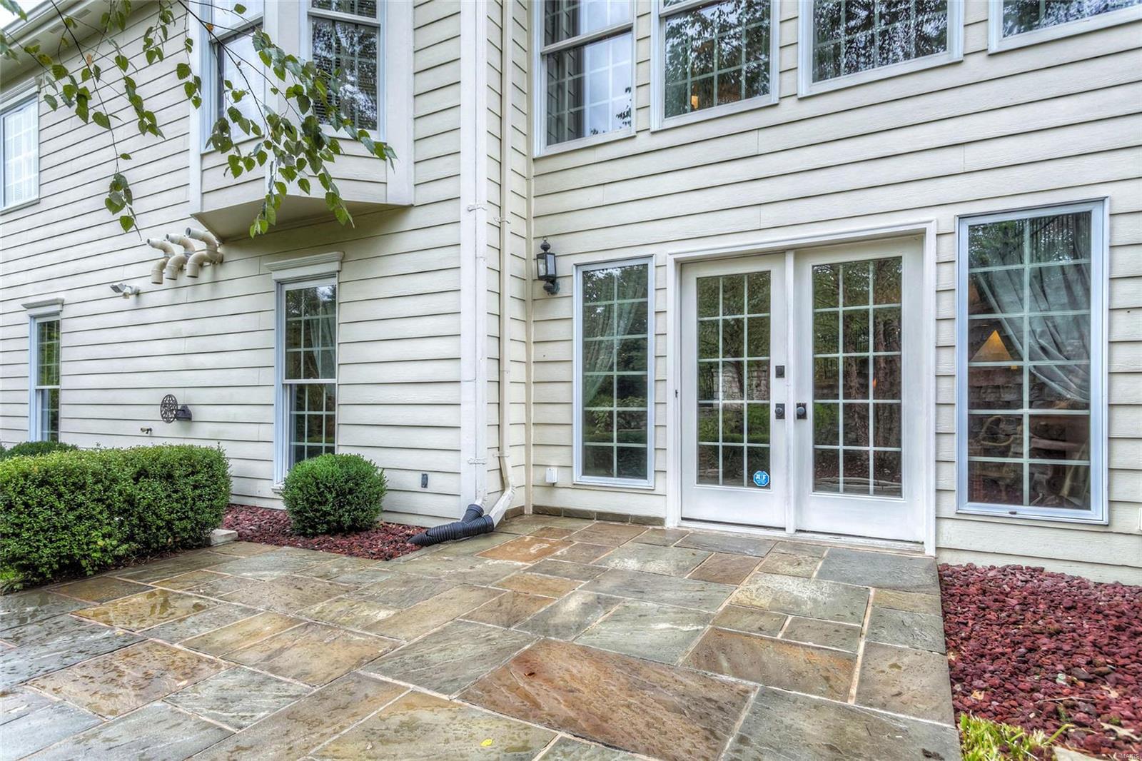 Kings Cove - Residential