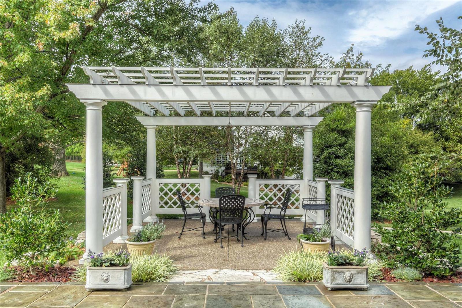 Kings Cove - Residential