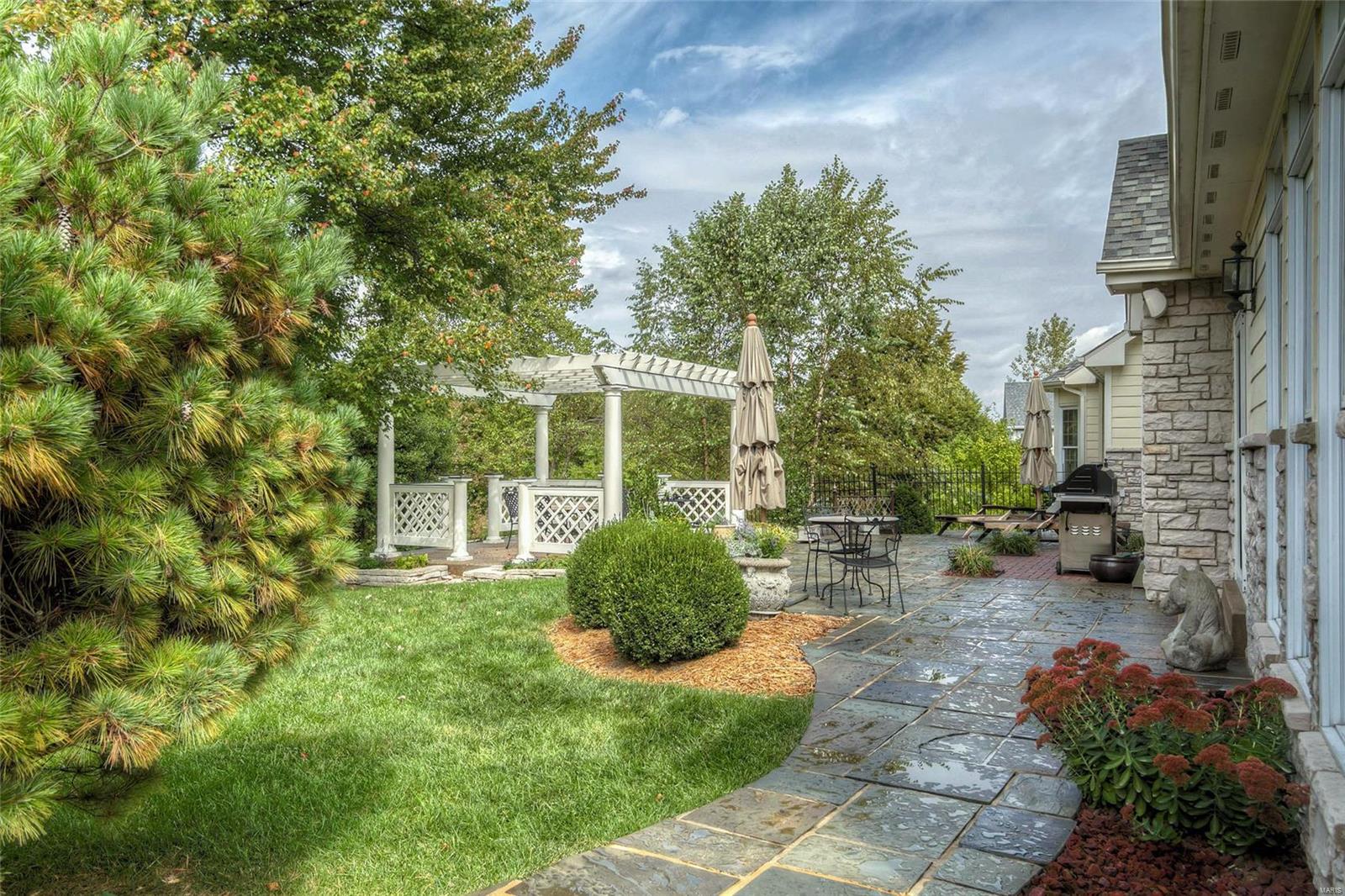 Kings Cove - Residential