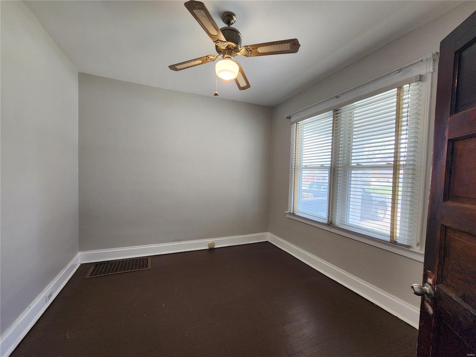 Belle Mead Place Resub Acre Lt 12 - Residential