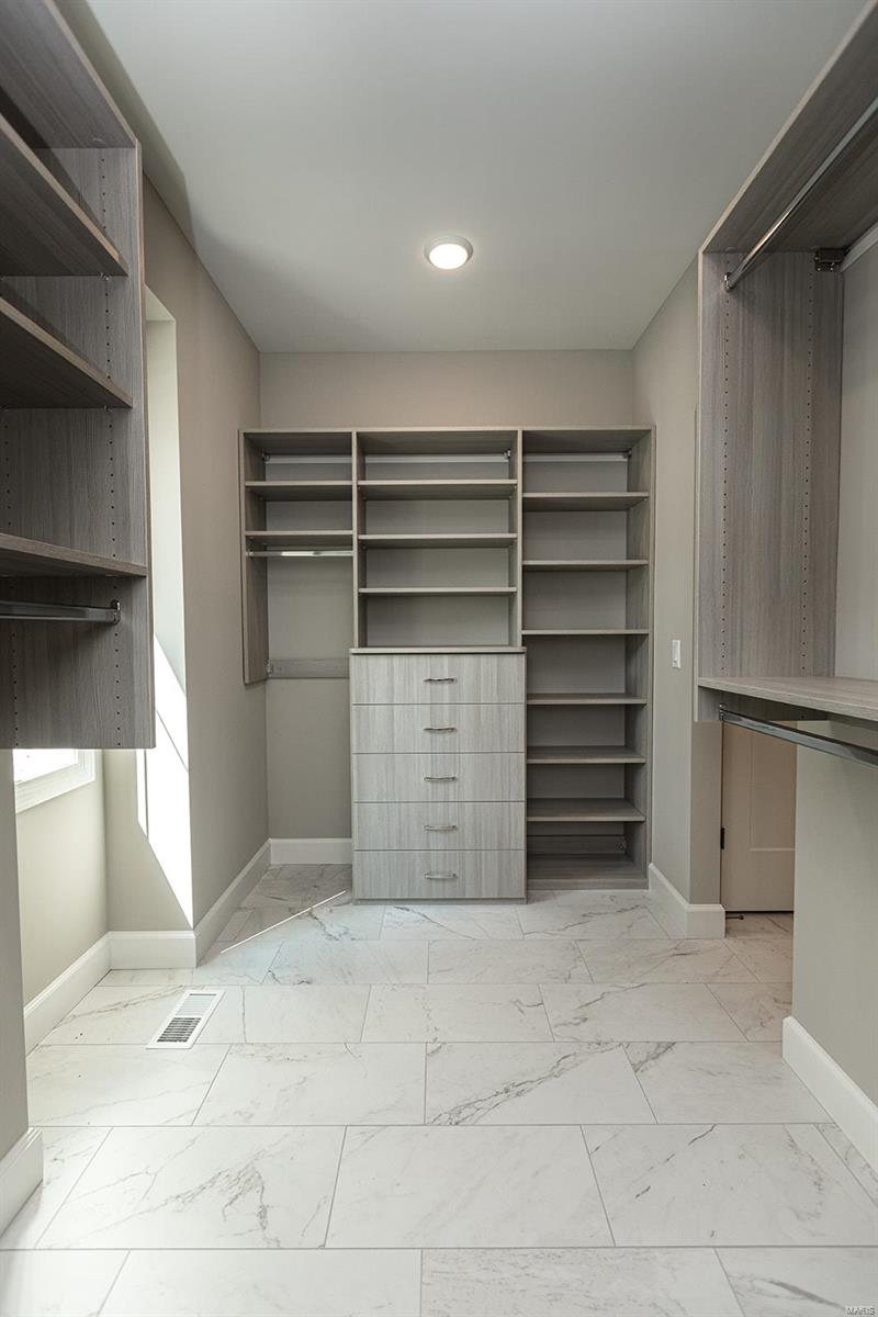 Oak Springs - Residential