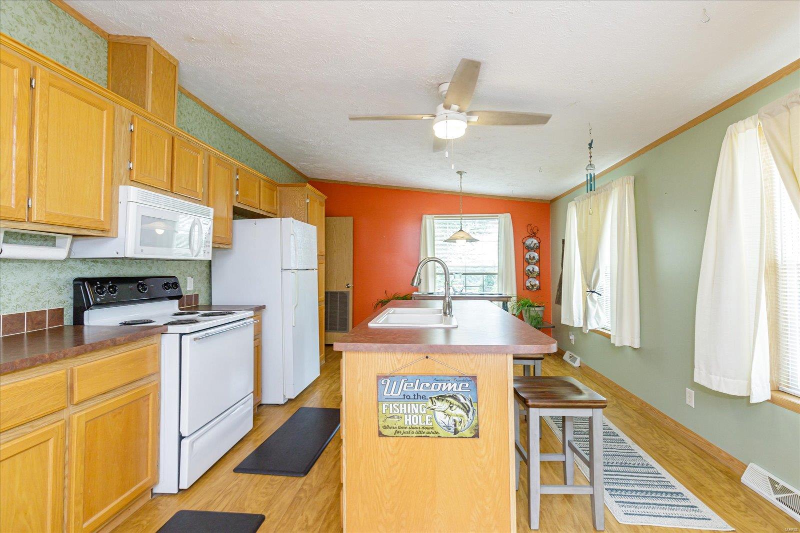 Wildwood Lake 01 - Residential