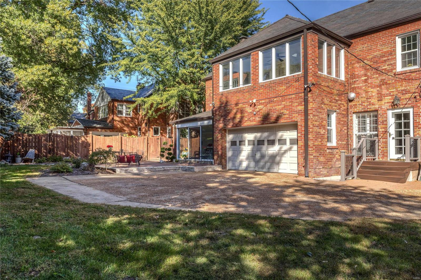 Davis Place - Residential