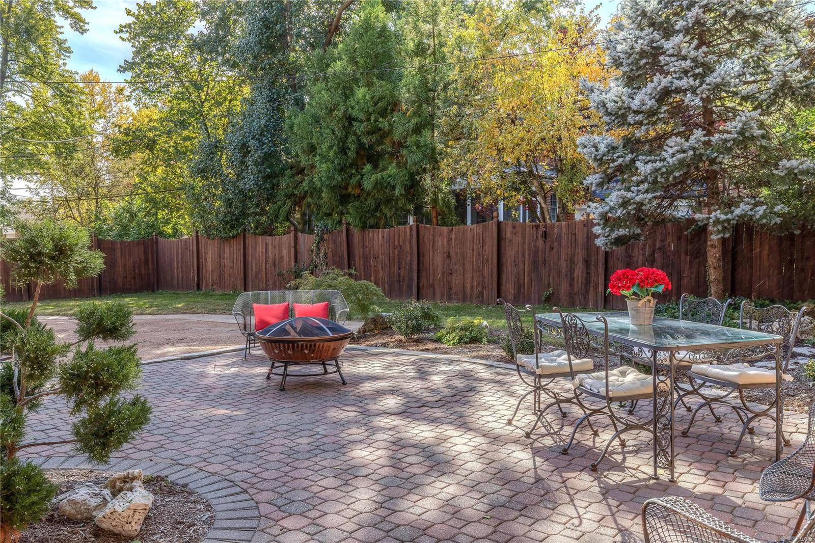 Davis Place - Residential