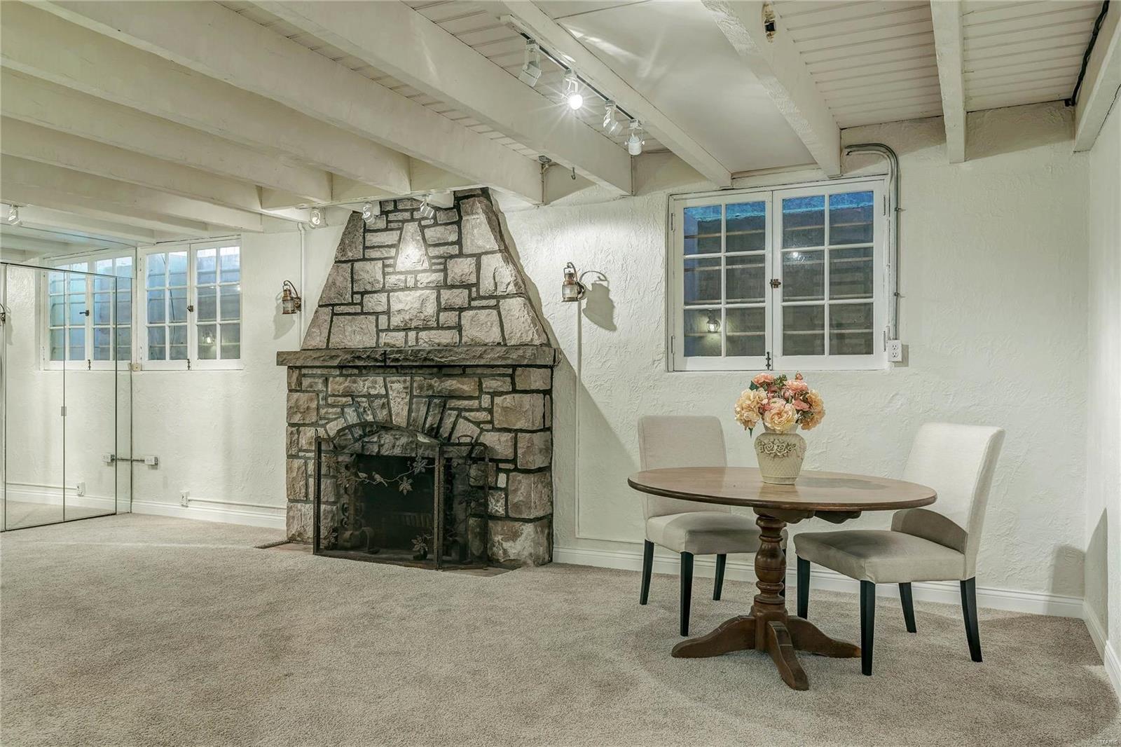 Davis Place - Residential