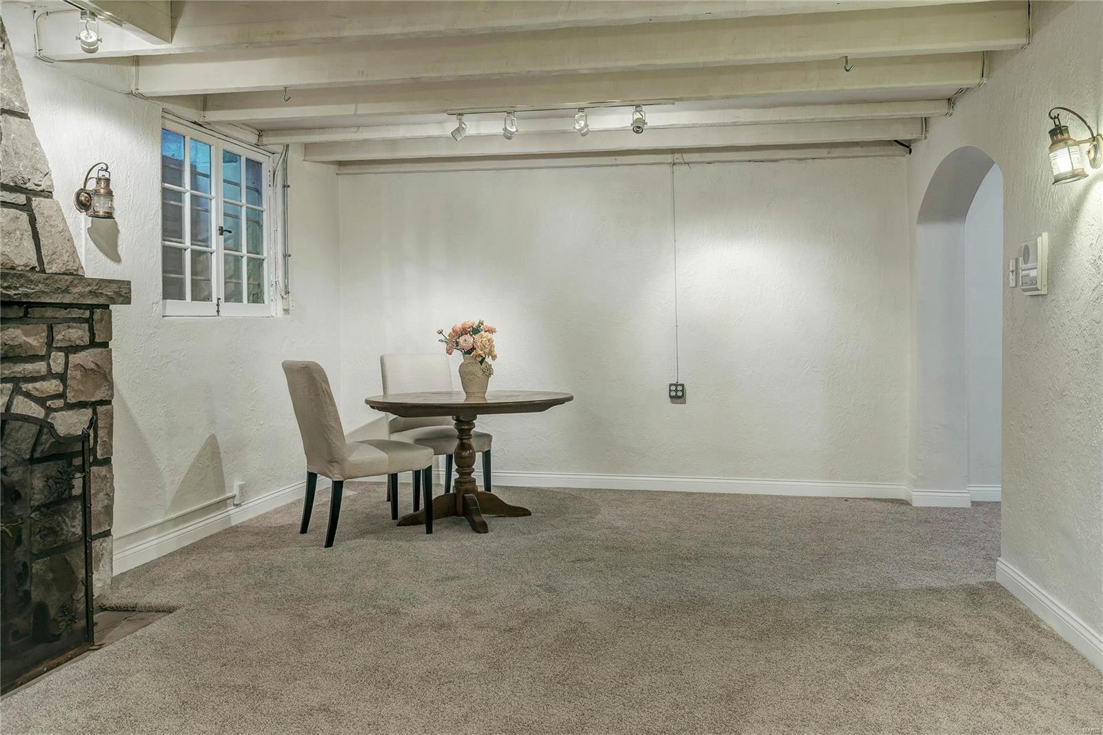 Davis Place - Residential