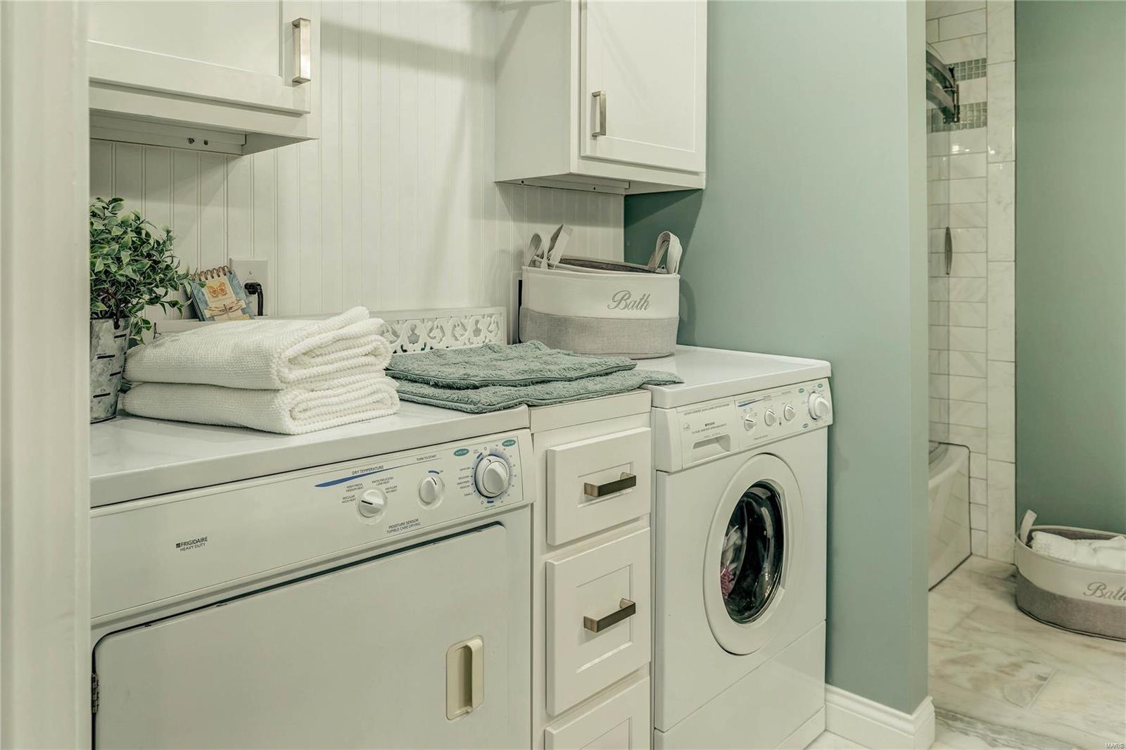 Davis Place - Residential